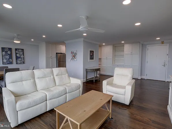 5225 Pooks Hill Rd APT 1804S, Bethesda, MD 20814