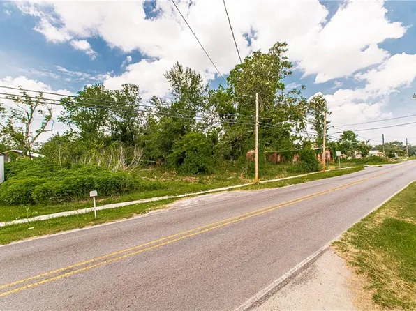 21 W 5th St #A, La Place, LA 70068