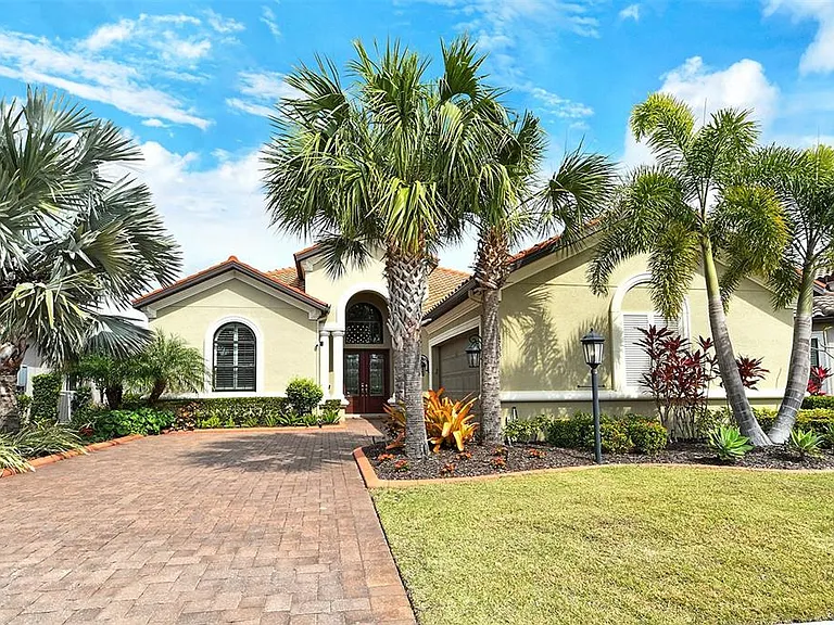 4735 Cabreo Ct — Photo 2