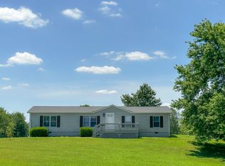 3884 Edd Ross Rd, Cedar Hill, TN 37032