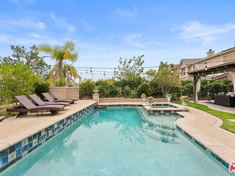 11564 Apulia Ct — Photo 1