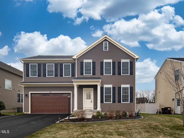 42 Penfield Drive, Latham, NY 12110