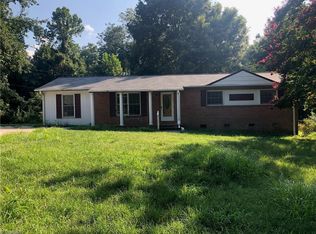 1320 Lion St, Greensboro, NC 27406