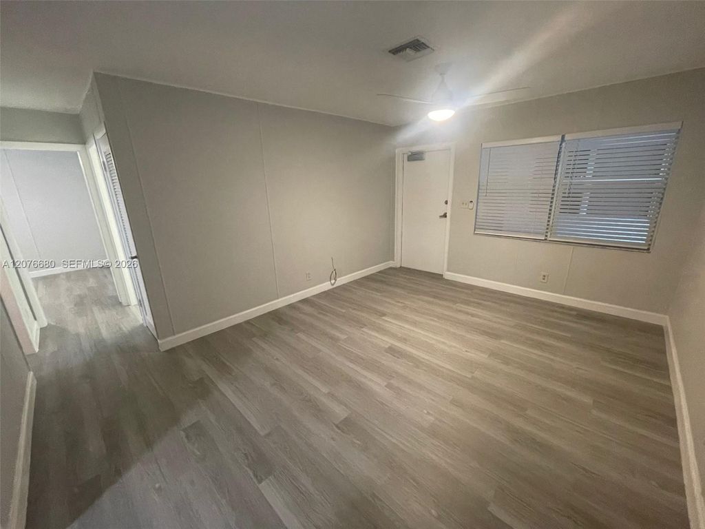 1077 SE 22nd Ave #N8, photo 5