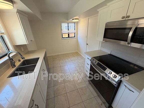 4th image of 2208 Madera Rd
