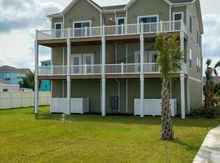 3307 Emerald Dr, Emerald Isle, NC 28594