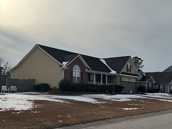 2nd image of 121 Blue Water Dr