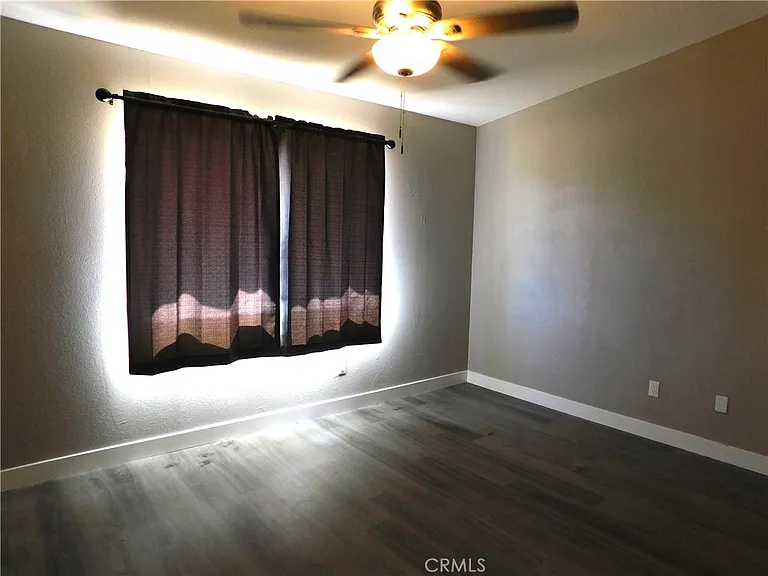 20001 Airway Blvd — Photo 16