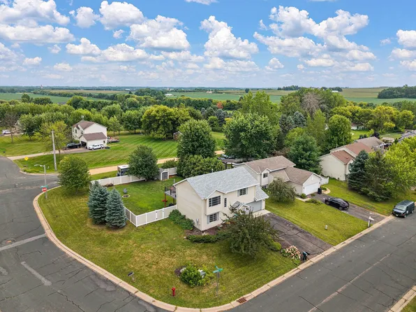 1300 Brookhaven Dr, Hammond, WI 54015