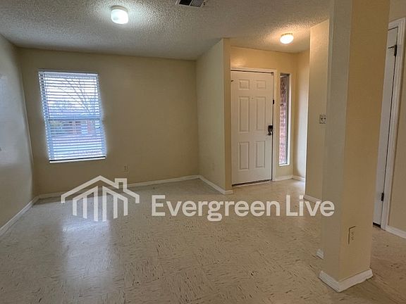 3rd image of 106 Morning Bloom Ct