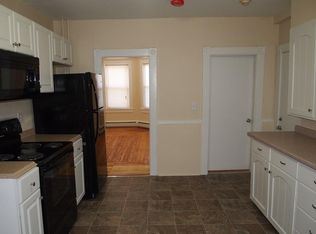 124 Maple St APT 1, Woonsocket, RI 02895