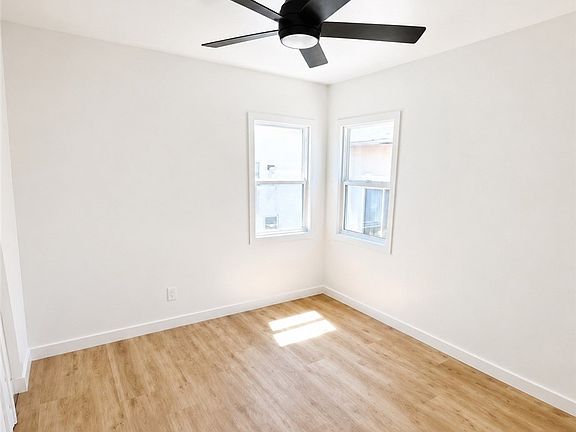 5th image of 924 E Lanzit Ave