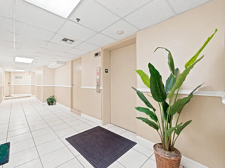 1595 Highway A1A #302 — Photo 8