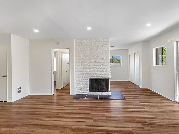 5th image of 1552 Armacost Ave APT 5