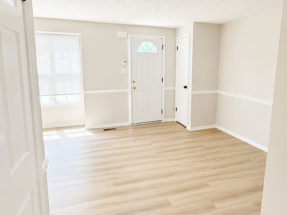 2nd image of 3056 N Dale Ln