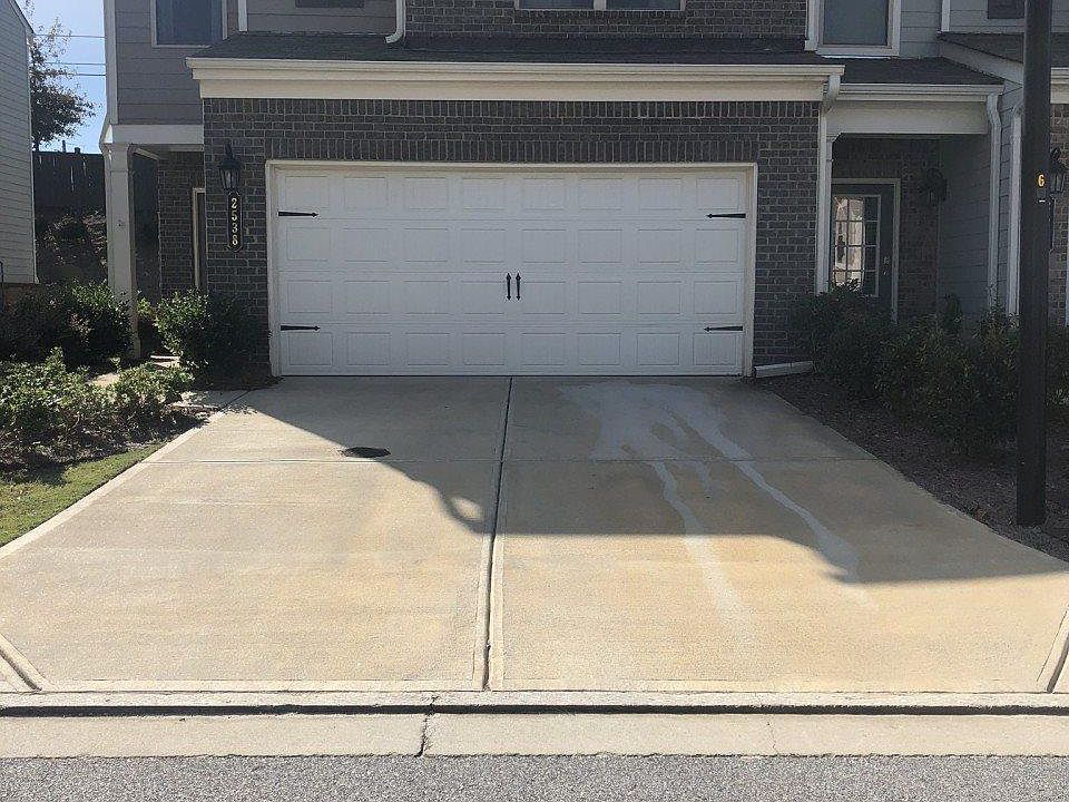 1st image of 2538 Village Park Bnd