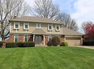 405 S Sunset Ln, Raymore, MO 64083