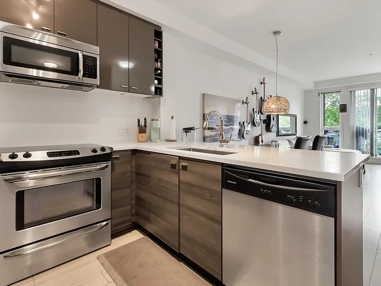 13925 Fraser Hwy #D109 — Photo 3