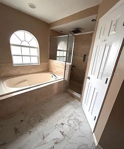 843 Ognon Ct — Photo 18