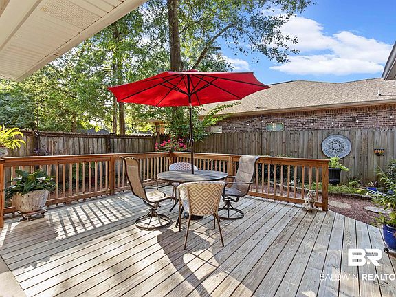 4th image of 6313 Johnston Ln