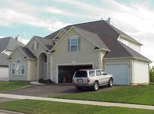 17101 W Prairieview Ln, Gurnee, IL 60031
