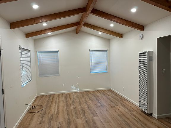 5th image of 5740 Fountain Ave #5740