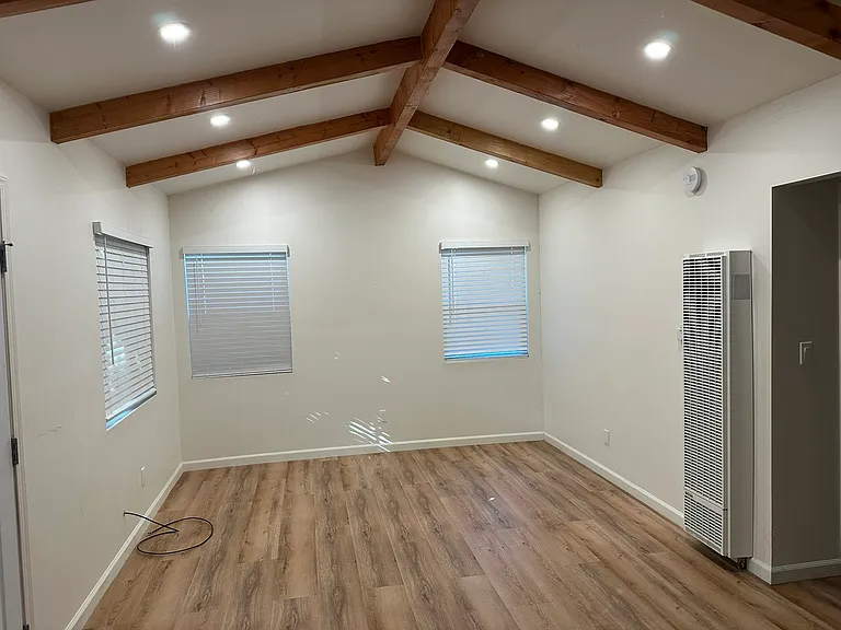 5740 Fountain Ave #5740 — Photo 5