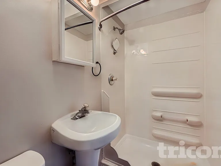19 Clearlake Ct — Photo 12