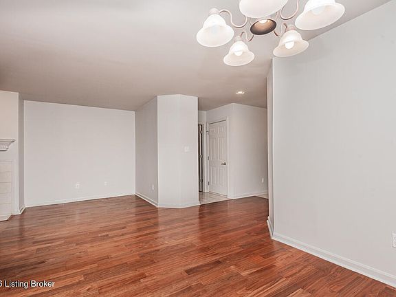 5th image of 1107 Belmont Park Way