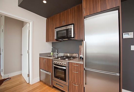 4th image of 254 Front St APT 6B