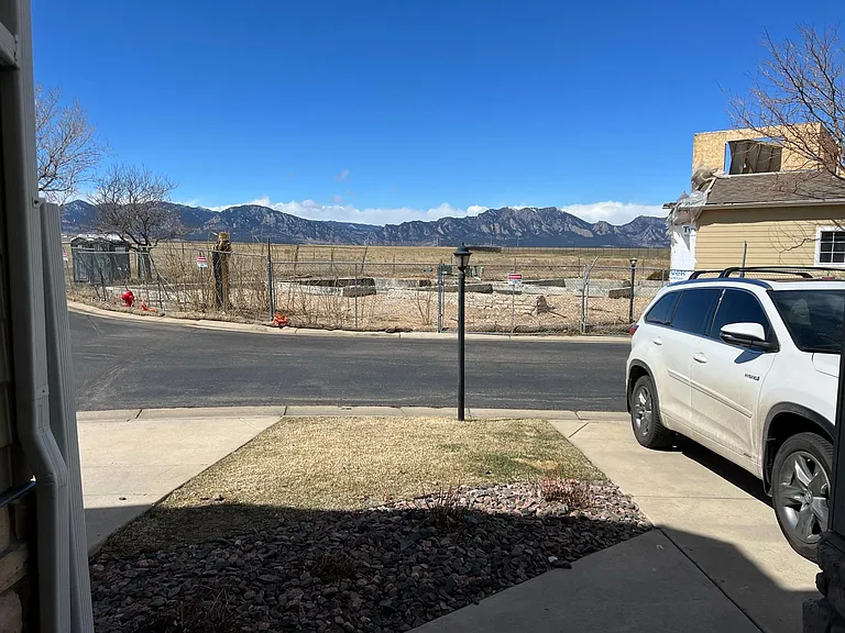 1730 Rockview Cir — Photo 16