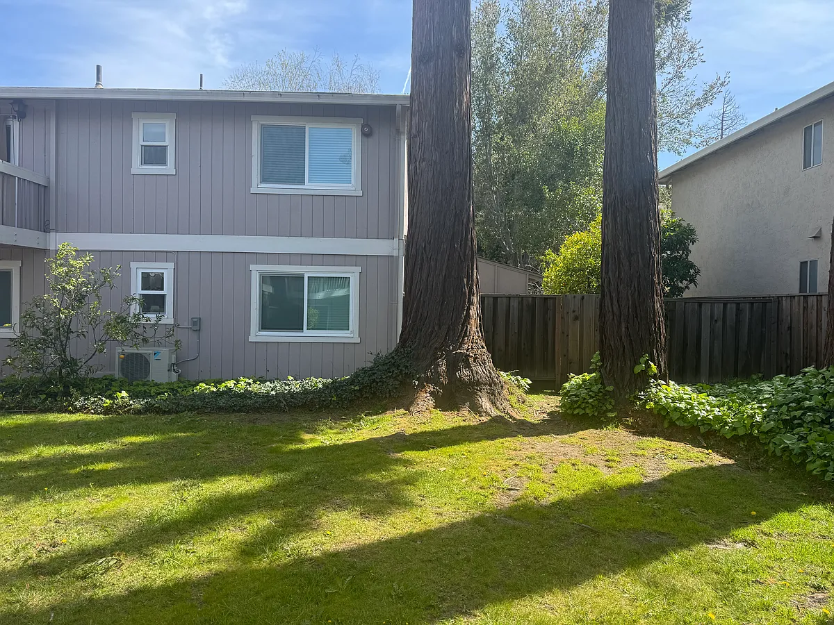 Building Photo - 1005 Boranda Ave #9