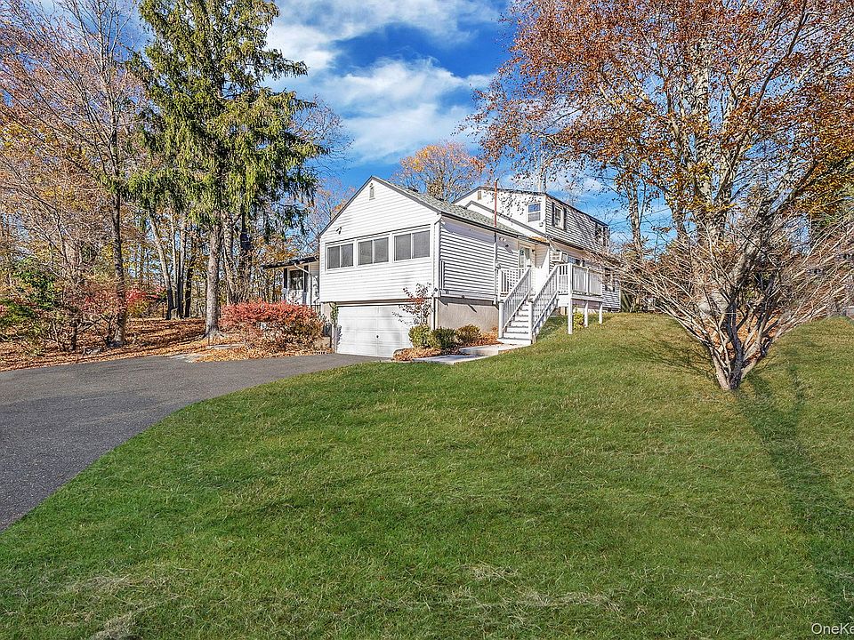 1st image of 10 Sylvan Lane