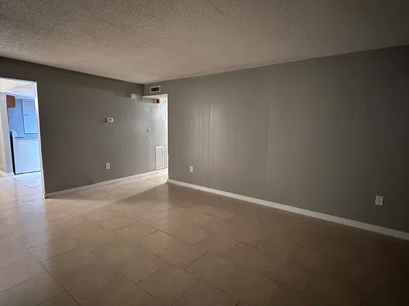 2751 NE B Ave #L, Orlando, FL 32815