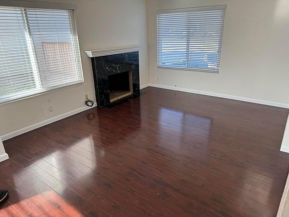 5th image of 33957 Shylock Dr