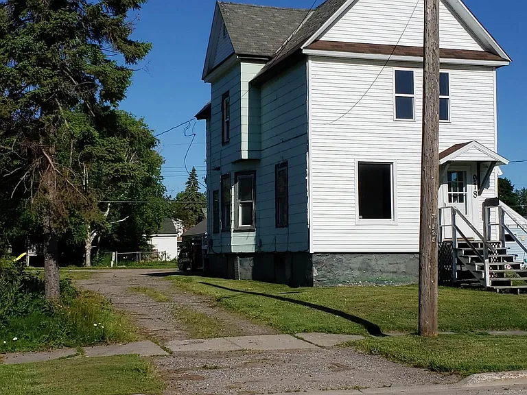 918 Seymour St — Photo 18