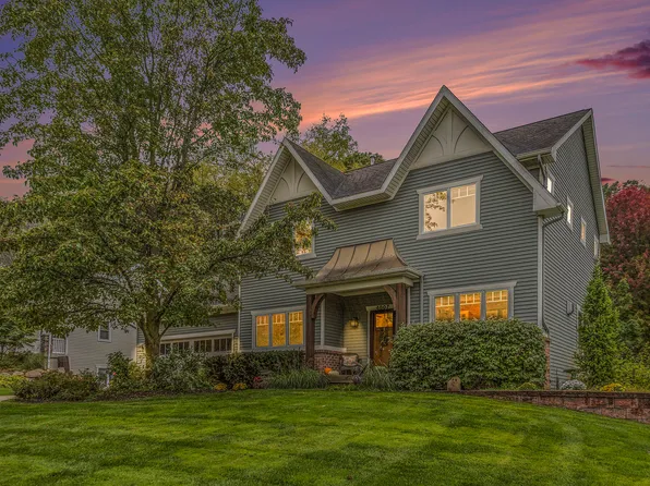 4807 Firefly Dr NE, Grand Rapids, MI 49525