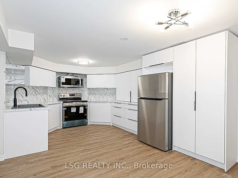 25 Briardale Pl — Photo 3