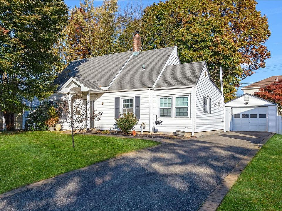 1st image of 273 Curtis Avenue