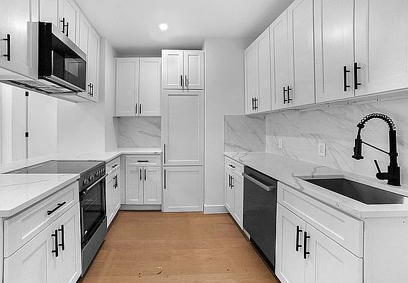 3rd image of 740 W End Ave #26X