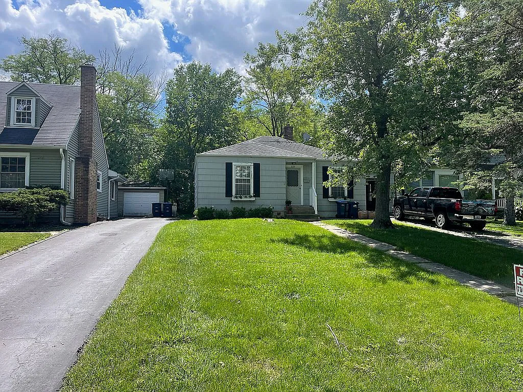335 Park Ave photo 1