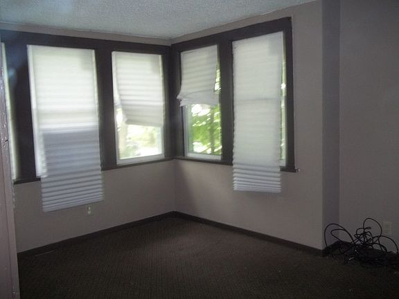 5th image of 3458 Newton Ave N