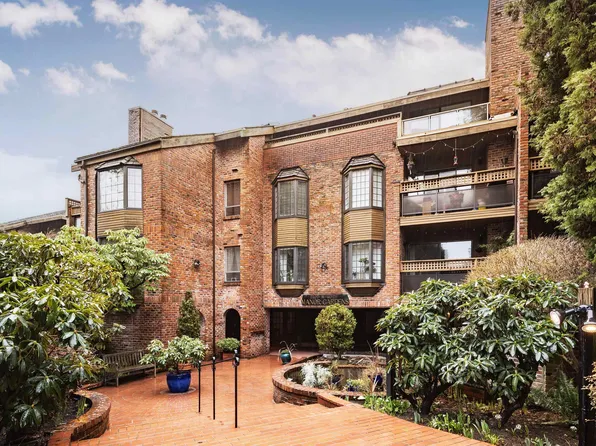 2320 W 40th Ave #318, Vancouver, BC V6M 4H6