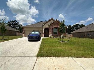 1225 Pistachio Dr, Azle, TX 76020