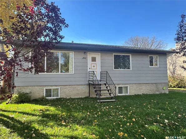202 4th Avenue, Landis, SK S0K 2K0