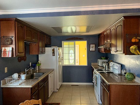 The kitchen is ready for you!