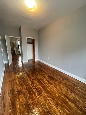 Rented by Bouklis Group | media 8