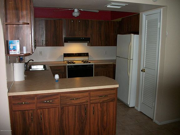 2nd image of 3290 Dade Cir NE