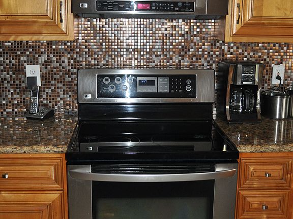 Stove & Back Splash
