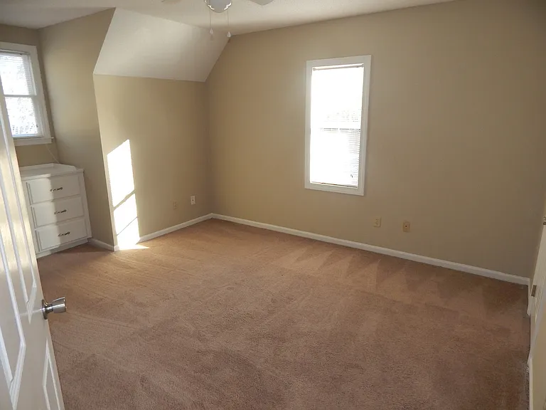 2846 Willow Wood Cir — Photo 15
